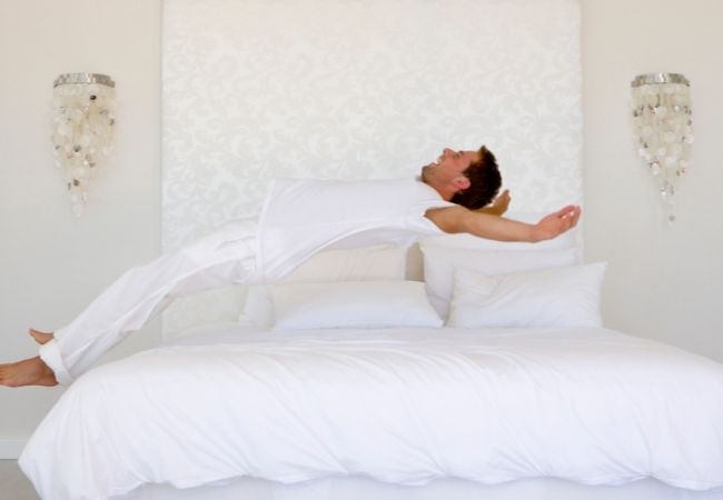 5 วิธีดูแลผิวหน้าผู้ชายฉบับก่อนนอน